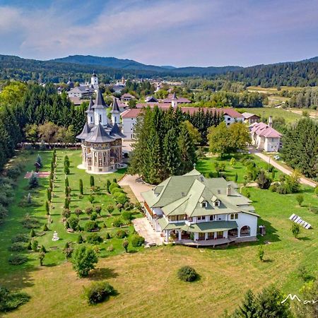 Maison d'hôtes Casa "Ierusalim-Hozeva-Hozeva" à Minastirea Neamt Extérieur photo